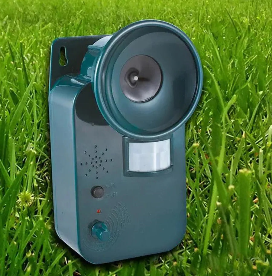 [Hometech] 5000sqft 9v Dc Ultra Sonic Cordless Pest Animal Repeller Outdoor Safely Repel Various Animal