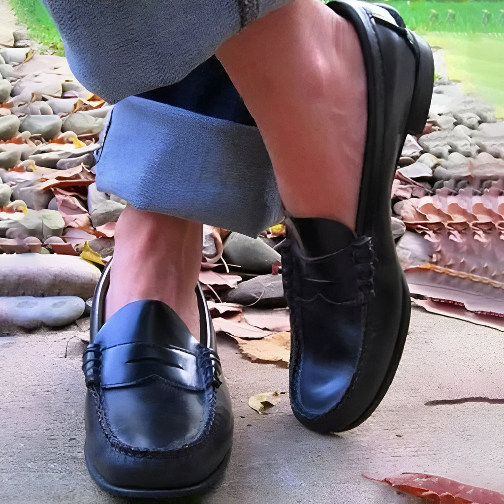 [Hometech] Women’s Retro PU Leather Low Heel Slip-On Loafer