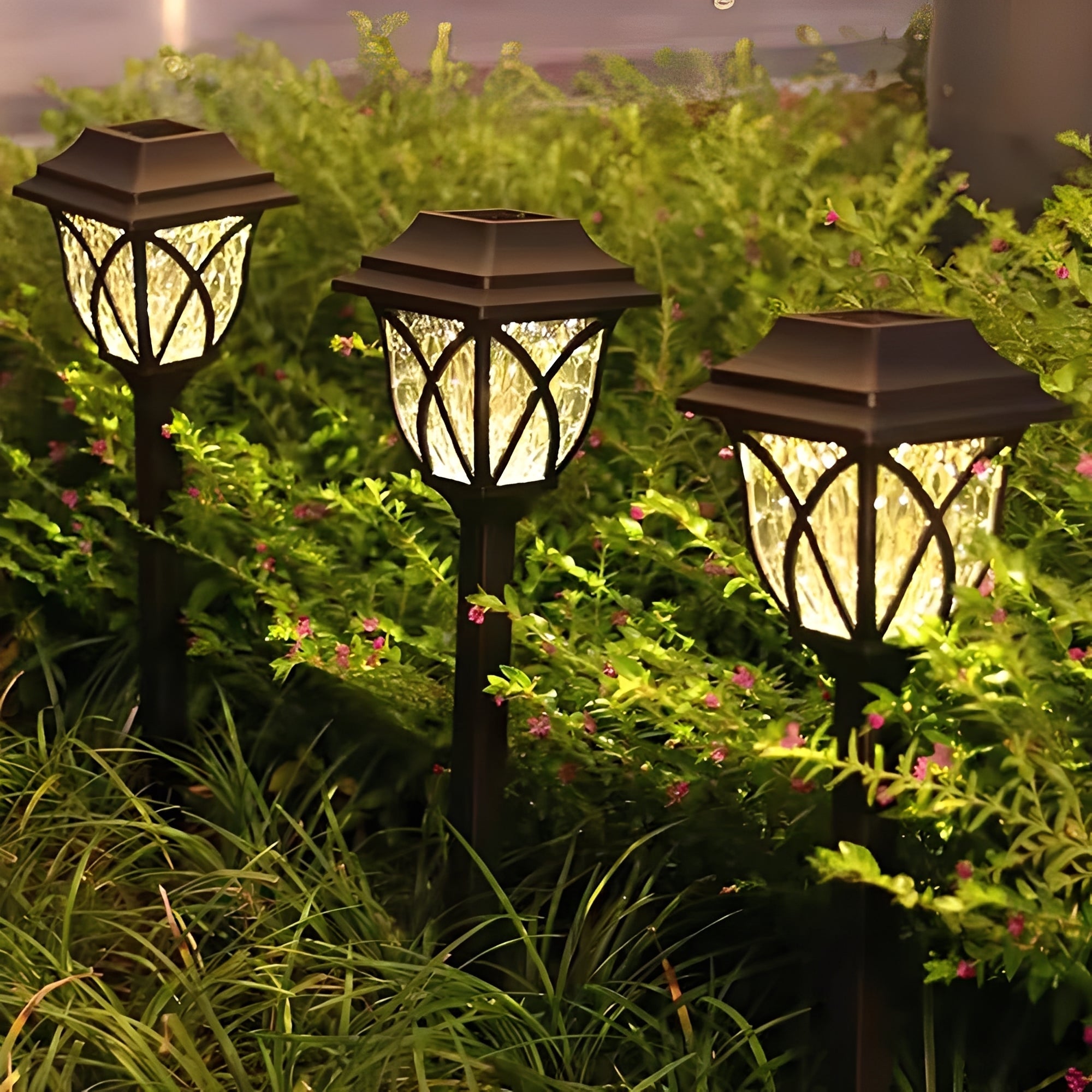 [Hometech] Solar Powered Pathway Lights with LED Light Source, Set of 2