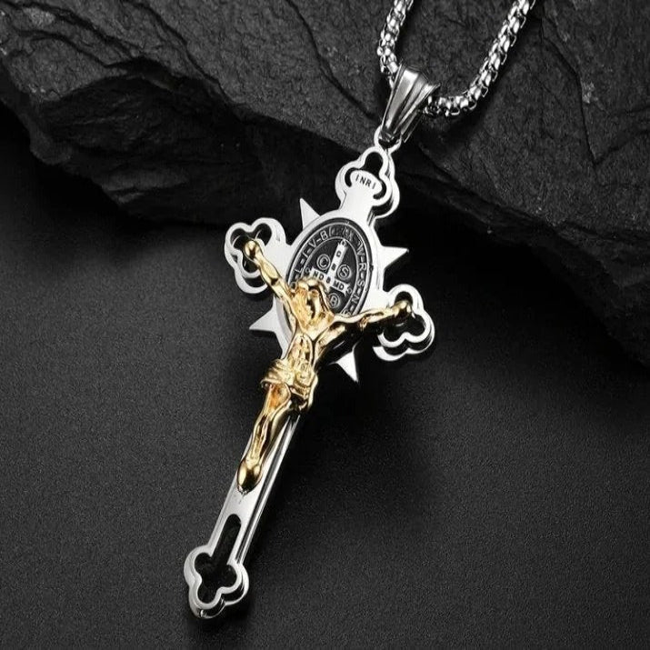 [Hometech] Celtic Cross Pendant Necklace, Double Sided Engraved Medal with Metal Chain