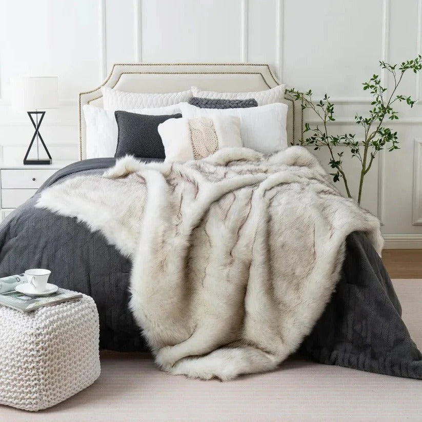 [Hometech] Faux Fur Plush Throw Blanket for Home Decor