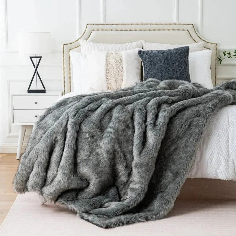 [Hometech] Faux Fur Plush Throw Blanket for Home Decor