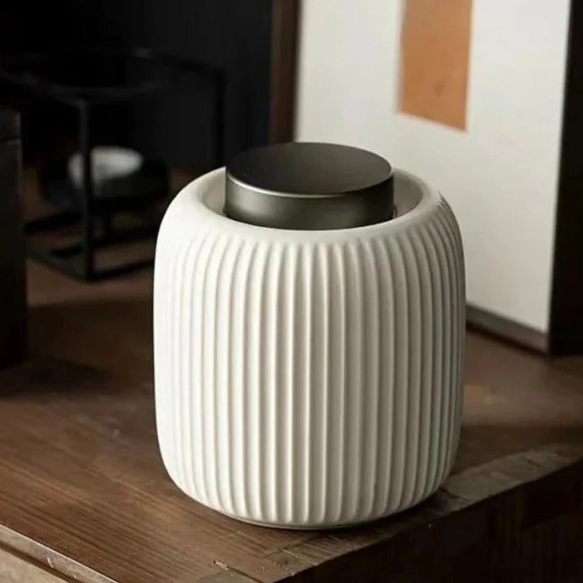[Hometech] Ceramic Pet Urn with Secure Lid for Memorial Keepsake