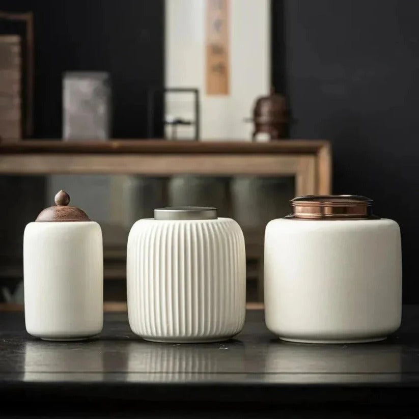 [Hometech] Ceramic Pet Urn with Secure Lid for Memorial Keepsake