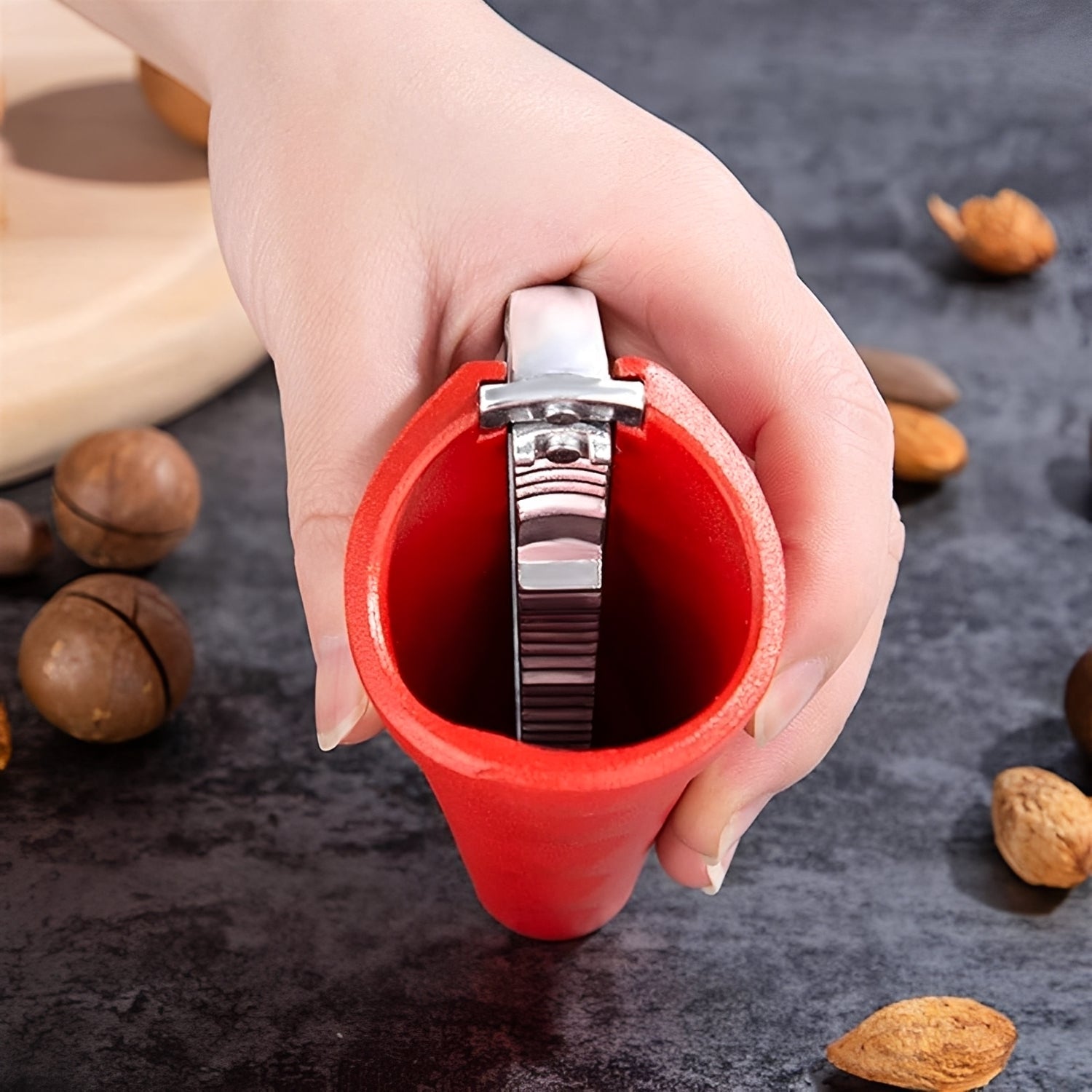 [Hometech] Heavy-Duty Lever Nutcracker with Stable Base for Effortless Nut Cracking