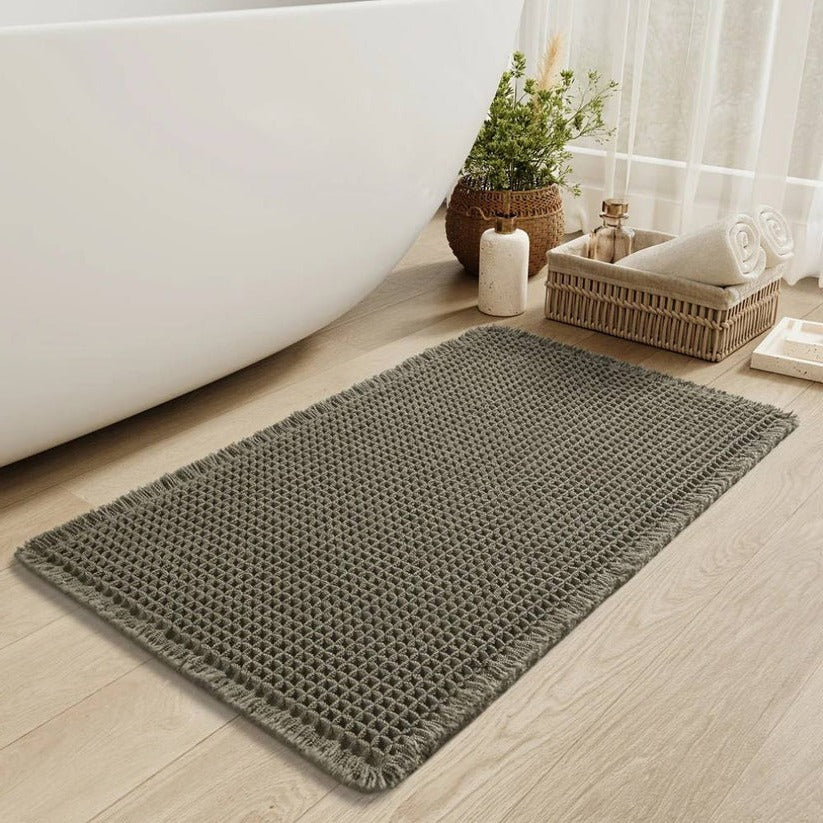 [Hometech] Machine Washable Bath Mat with Tassels and Non-Slip Backing