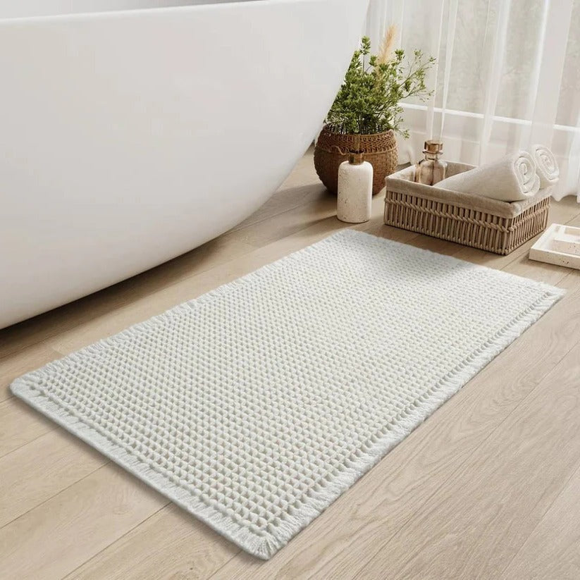 [Hometech] Machine Washable Bath Mat with Tassels and Non-Slip Backing